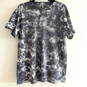 Lululemon boyfriend T